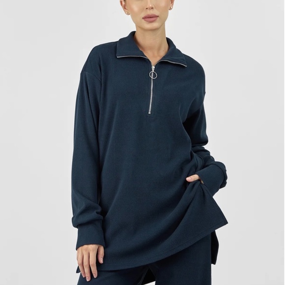 Matching set, new- never worn - Picture 2 of 3